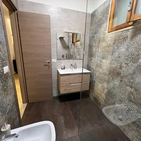 Luxury Living Castriota Apartment